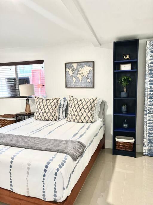 Central Nautical Themed 4 Bed 2 Bath Home Fort Lauderdale Exterior photo